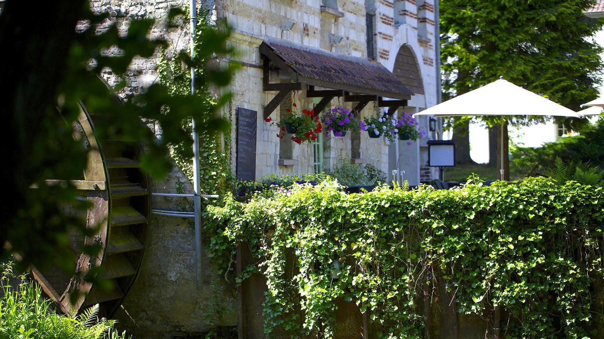 Hotel Moulin De Mombreux Lumbres Exterior foto